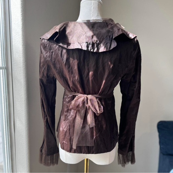 L’Officiel New Zealand Gorgeous Dark Brown Ruffle and Lace Blouse. - Picture 5 of 5